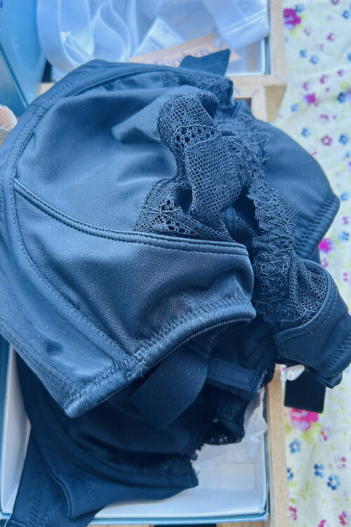 Sujetador Evelyn copa completa con encaje – Azul